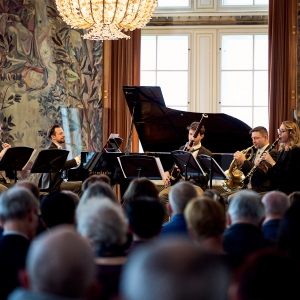 Cornelius Meister mit Mitgliedern der Wiener Philharmoniker